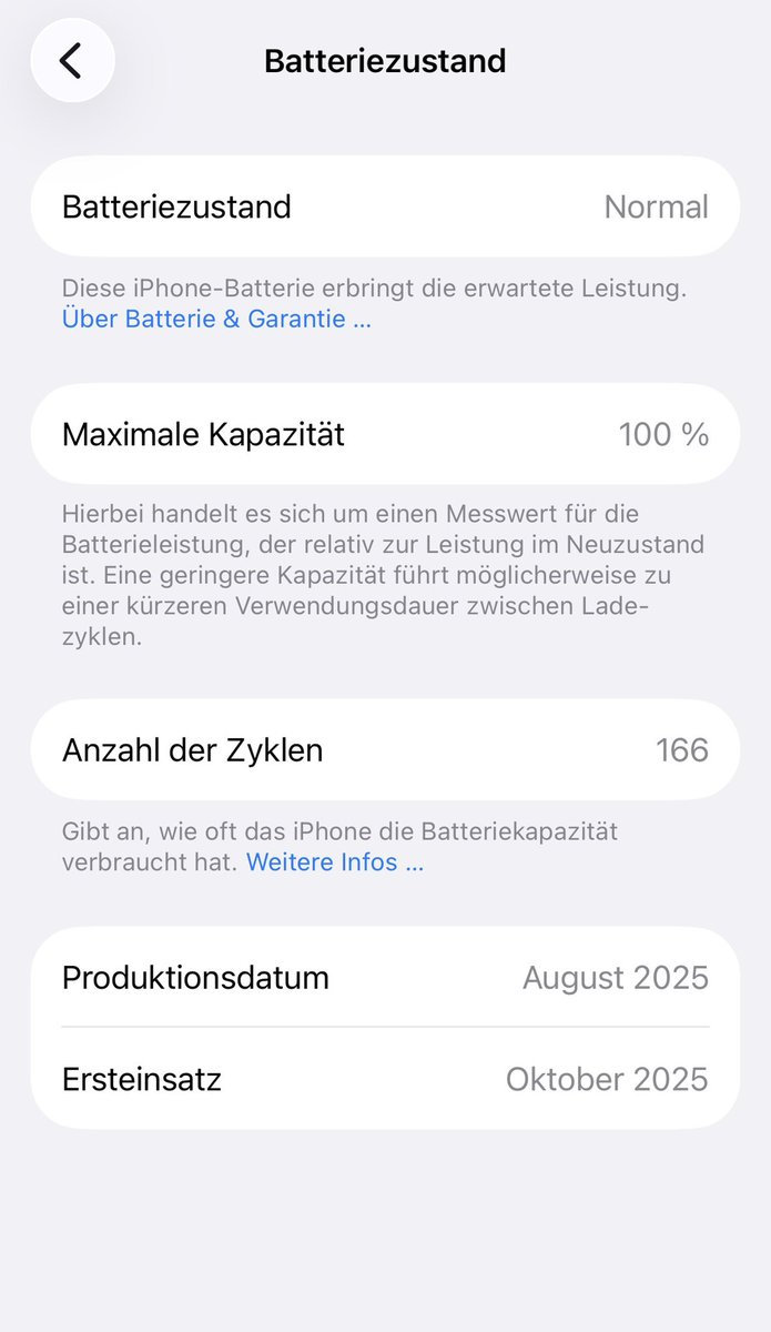 toschi2000's tweet photo. @applefan81 Meins wurde n Monat früher produziert. https://t.co/jtoeVsH17O