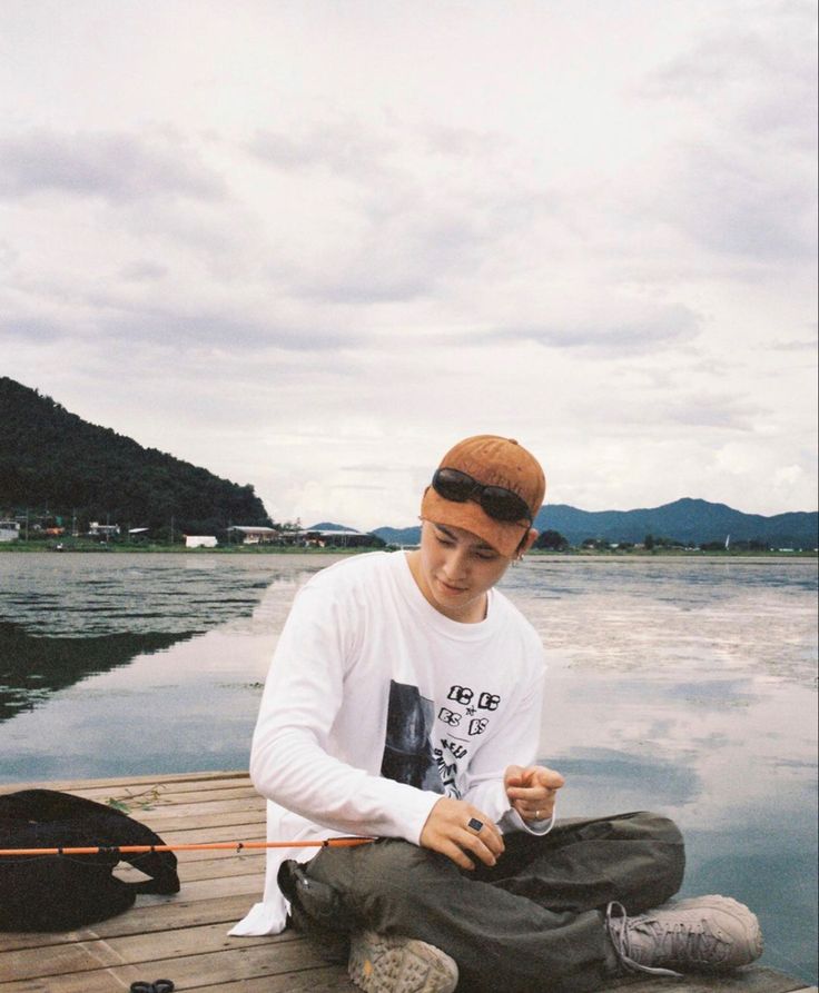 gio hiatus tweet media