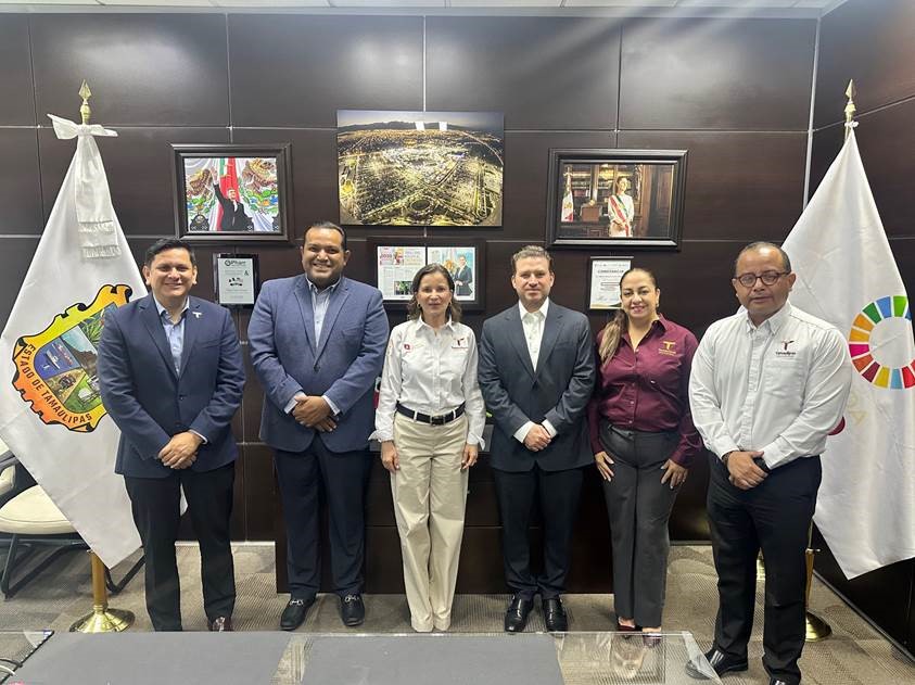 NafinOficial's tweet image. Impulsamos la coordinación para el desarrollo en #Tamaulipas. 

El Director Regional Noreste y el representante estatal, se reunieron con la @SE_Tamaulipas, para fortalecer capacitación, financiamiento y una ventanilla única que acerque oportunidades a #empresas y #emprendedores.