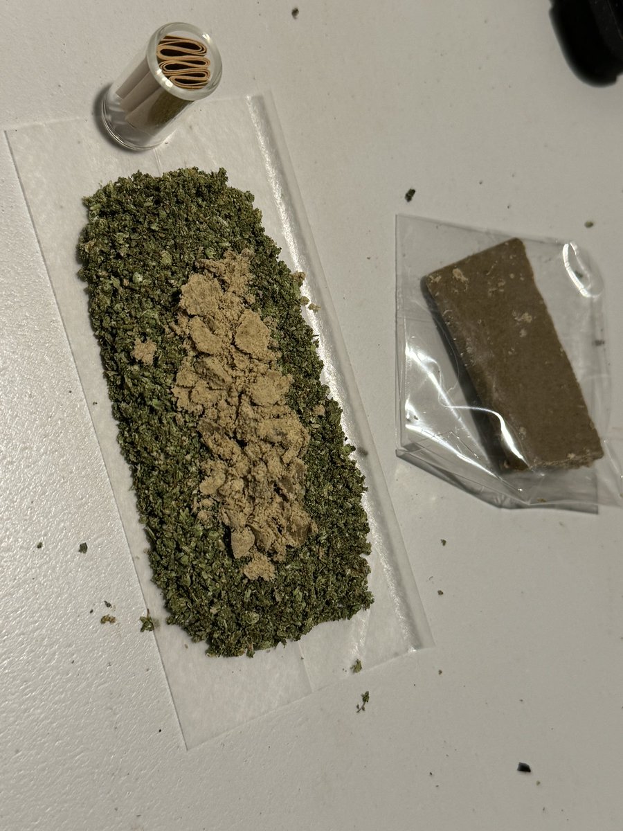 Sturt doinks tweet media