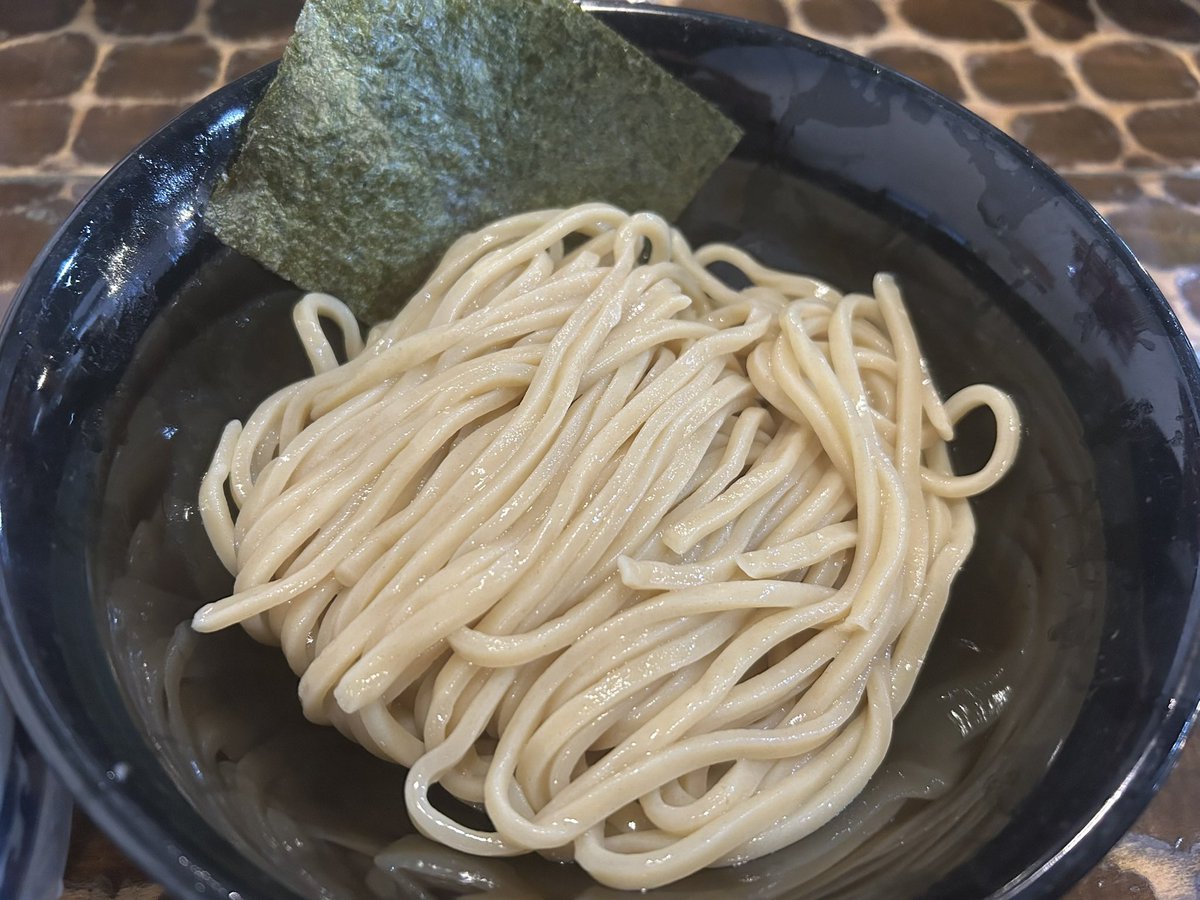 ついついらーめん tweet media