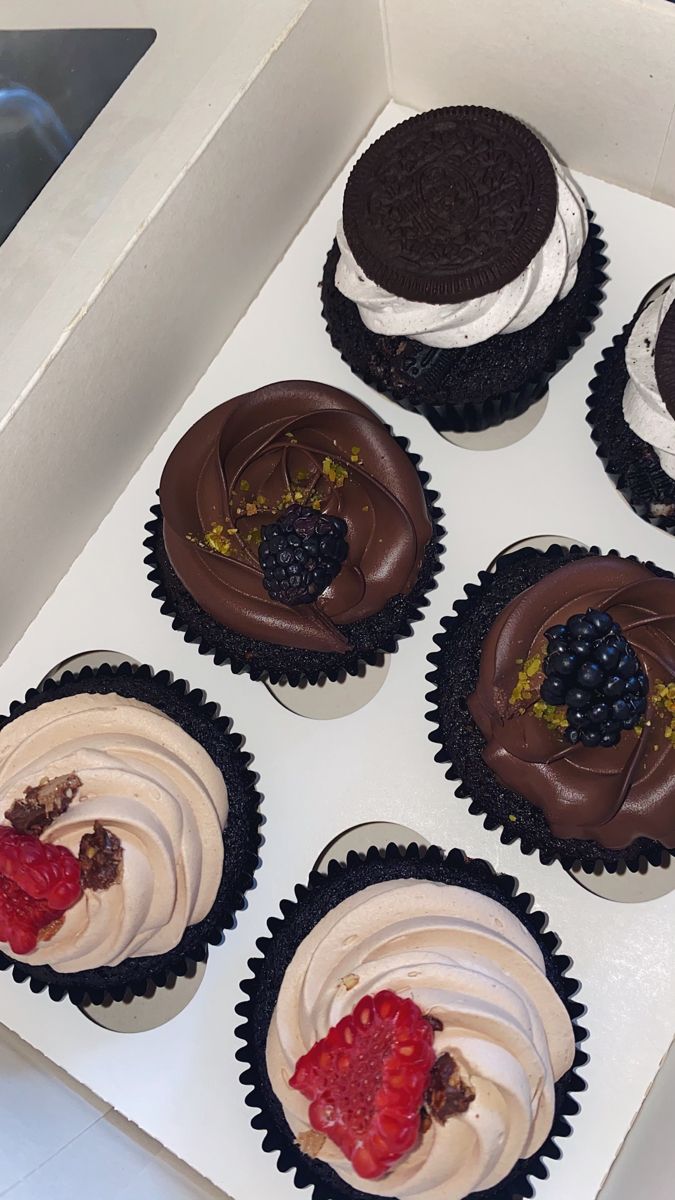 𝑵𝑨𝑾𝑨𝑵𝑮 𝑾𝑼𝑳𝑨𝑵 tweet media