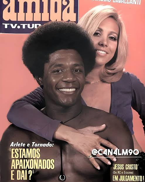 Chrysoelephantino tweet media