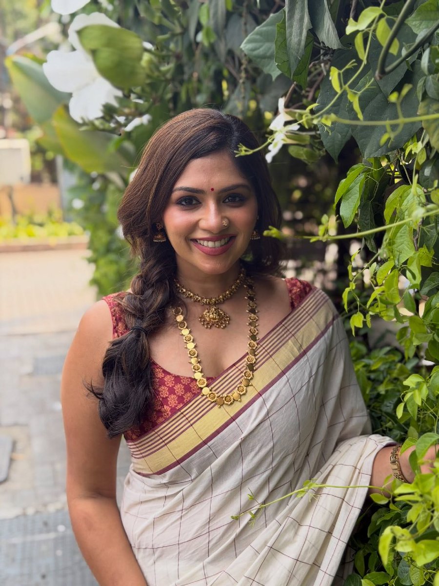 Anvi 🦚 tweet media