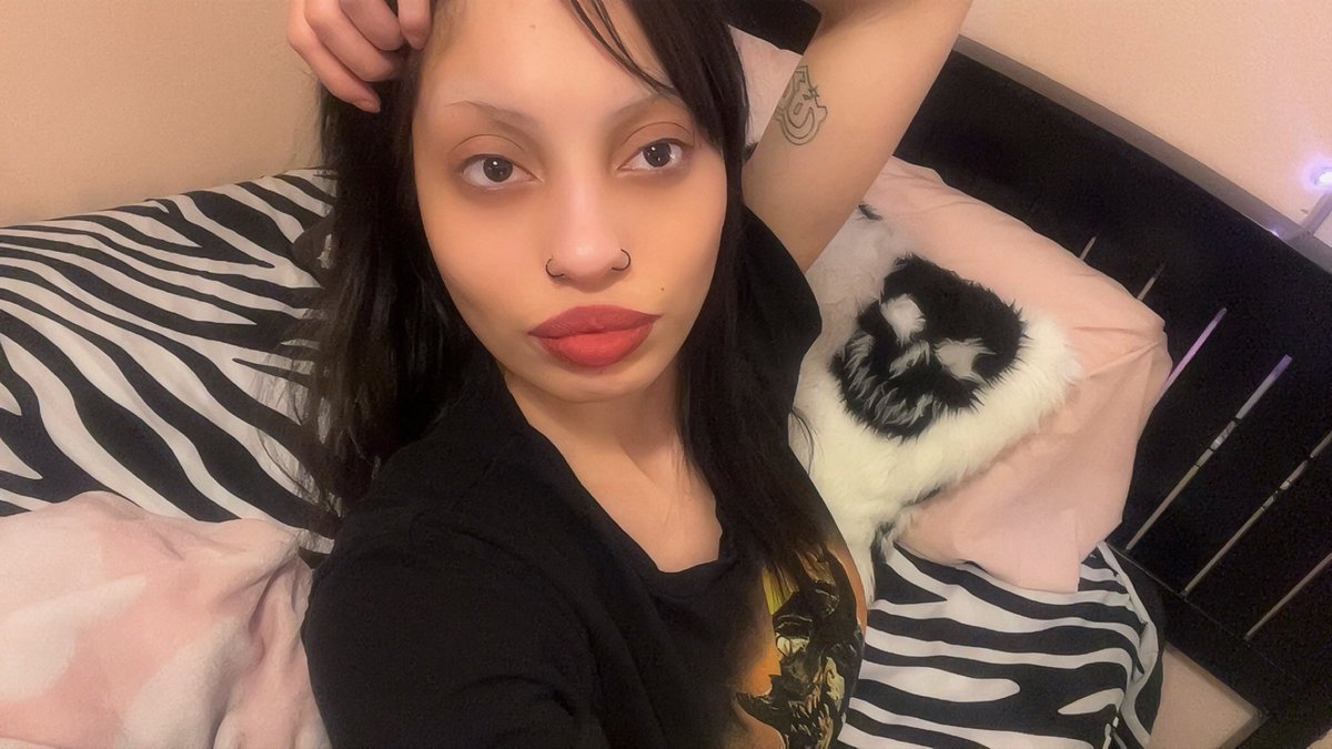 danielle tweet media