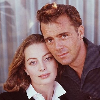 DrBuzz_Forensic's tweet image. Actor Dirk Bogarde was #BornOnThisDay March 28, 1921. Photo with #Capucine, remembered a top #British top movie star (1950s-60s). Suffering a stroke, paralyzed on one side of his body &amp;amp; in a wheelchair, he completed his autobiography before he passed in 1999 (age 78). #RIP #hunk