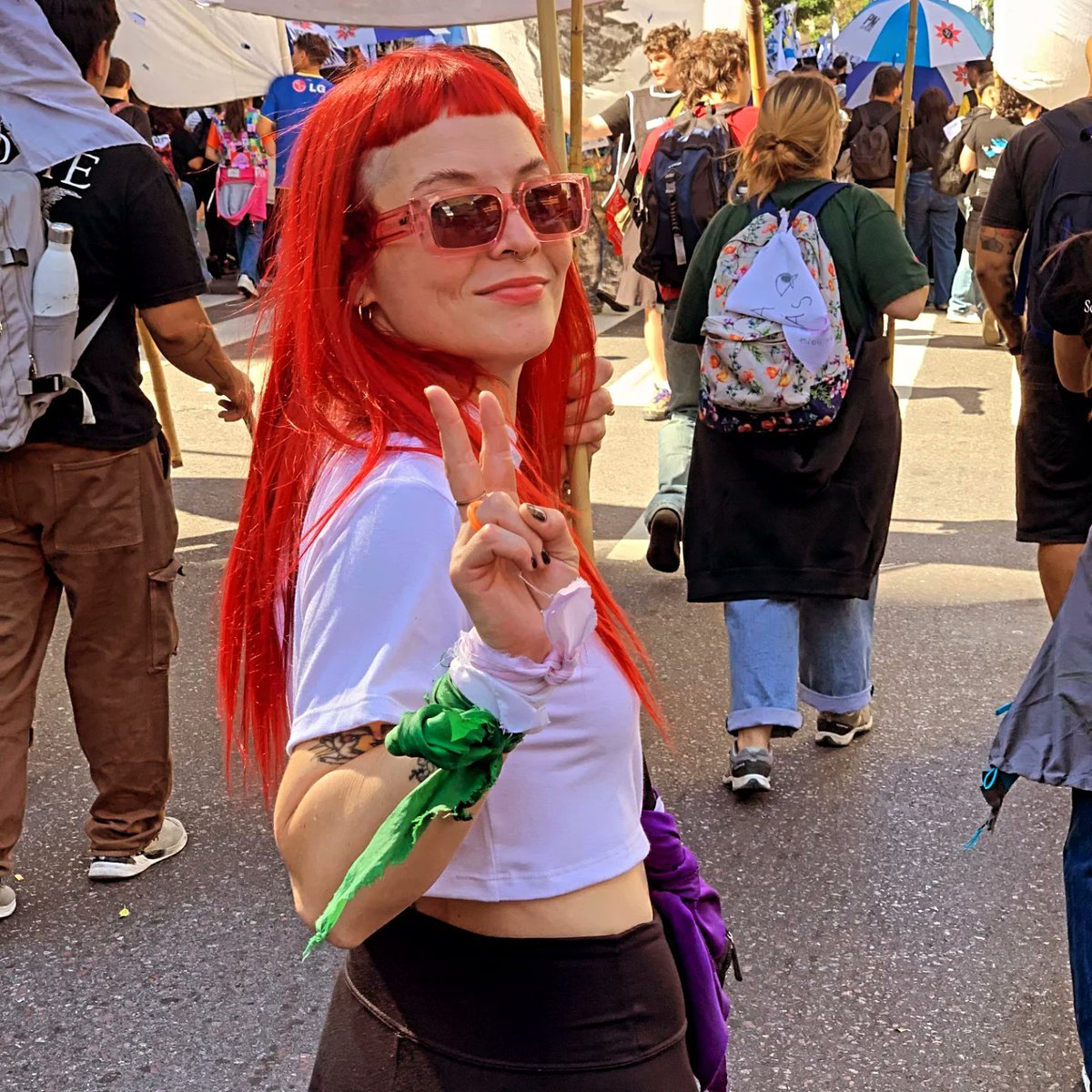 Leonrage tweet media