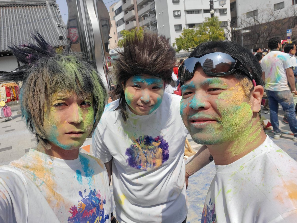 ←入国直後
→30分後

#インディアホーリーメーラー