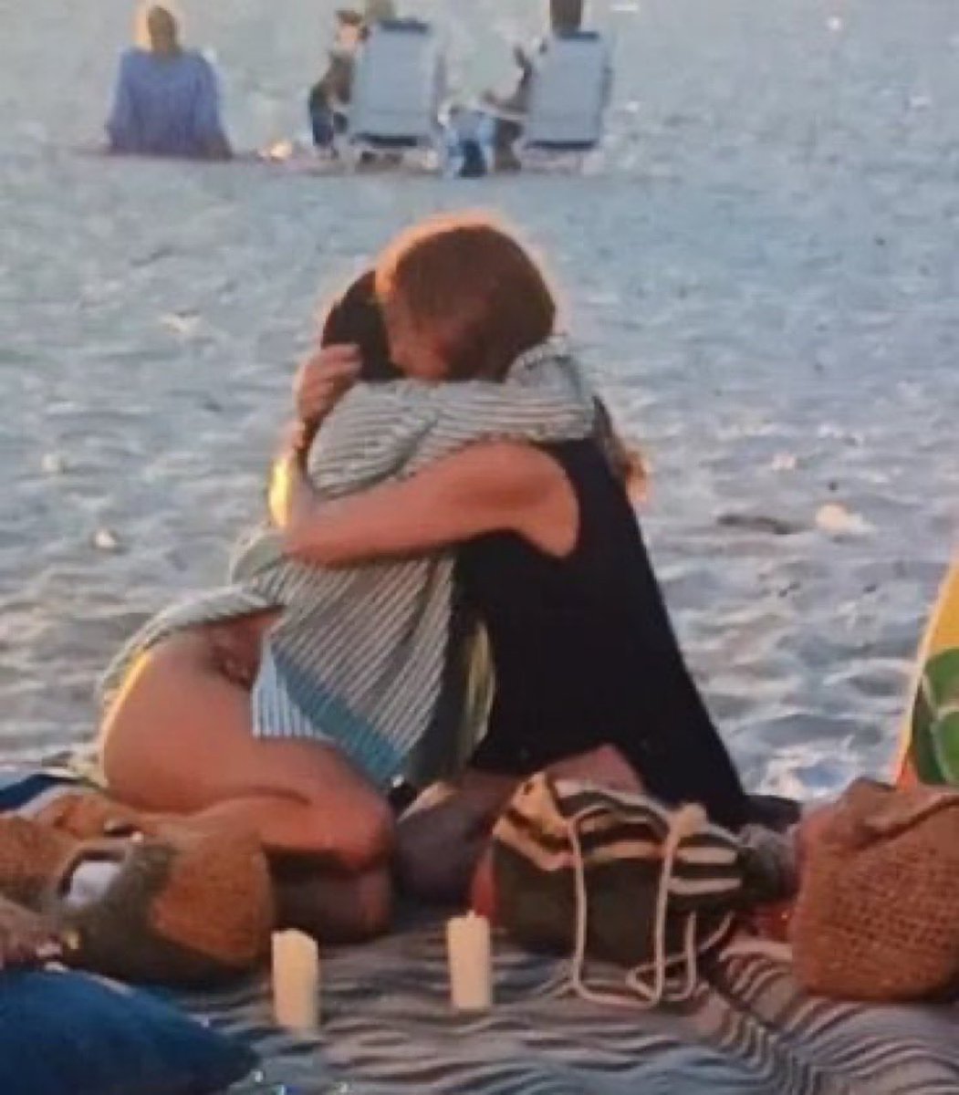 e.f & l.f tweet media