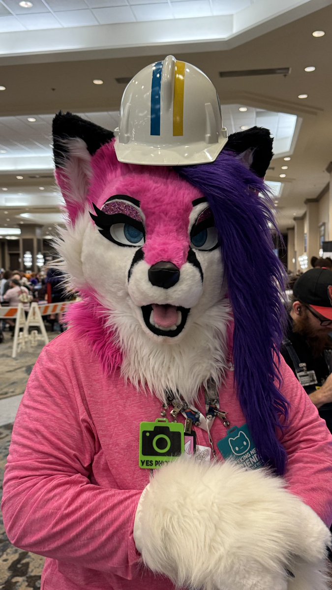 Chloefoxie@🔜TFF tweet media