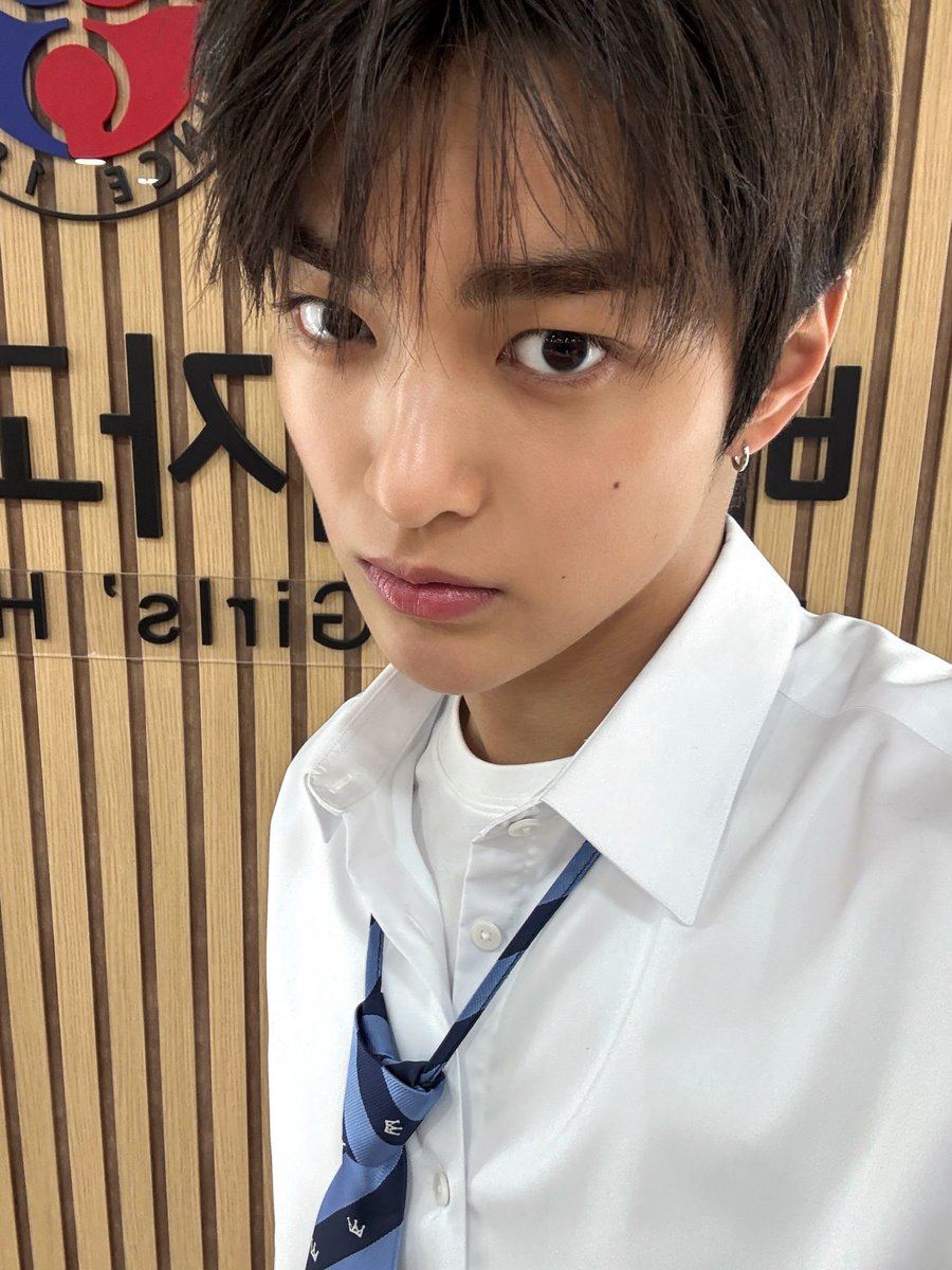 아롱이 tweet media