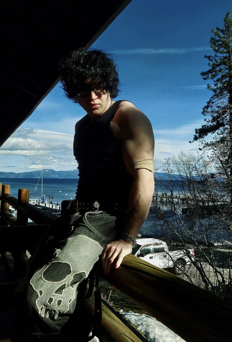 𝙯𝙤𝙧𝙤. tweet media