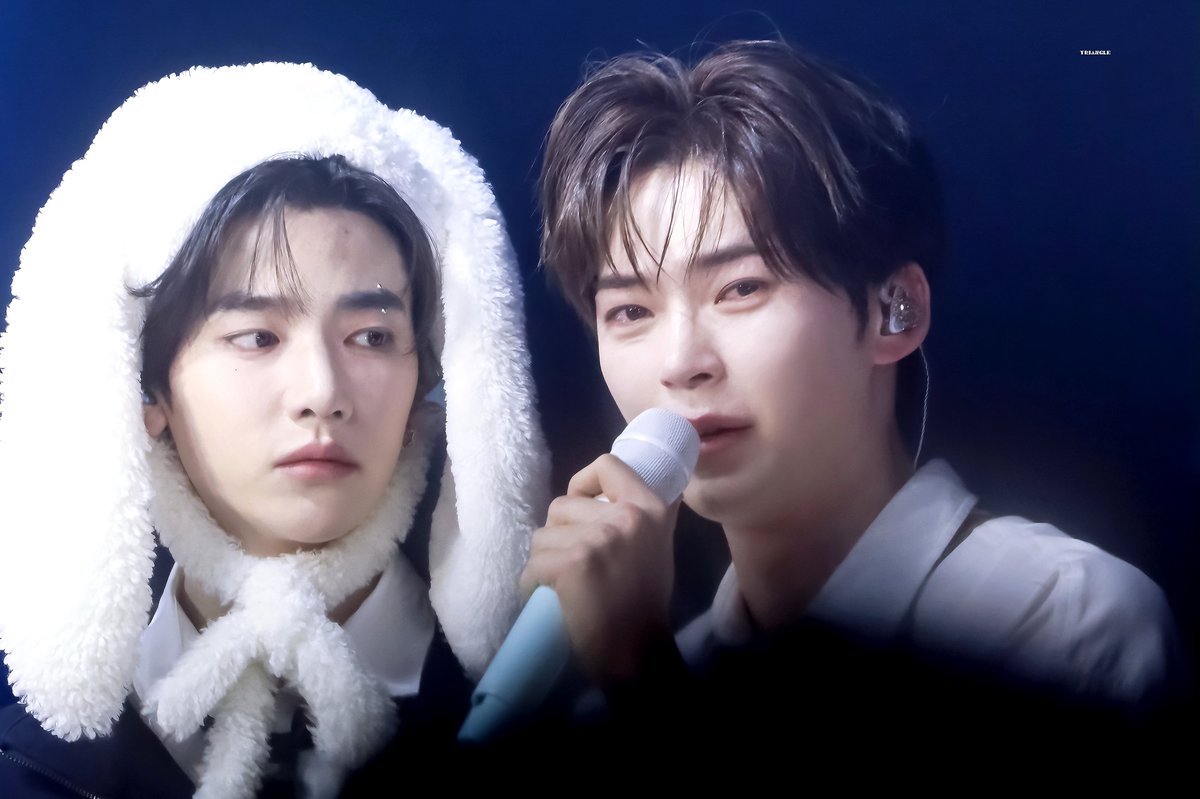 𝒕𝒓𝒊𝒂𝒏𝒈𝒍𝒆🩵🩷 tweet media