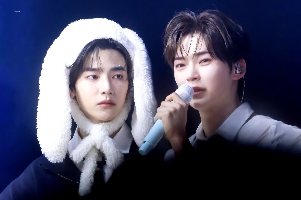 𝒕𝒓𝒊𝒂𝒏𝒈𝒍𝒆🩵🩷 tweet media