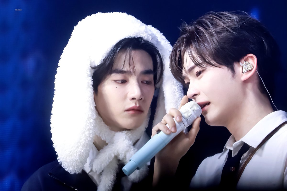 𝒕𝒓𝒊𝒂𝒏𝒈𝒍𝒆🩵🩷 tweet media