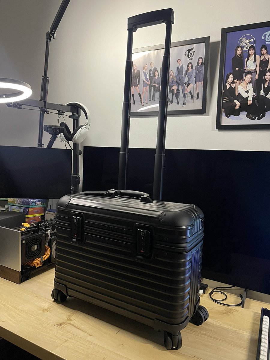 Mark / 69.vg / uwu.bet / 𓂸.com tweet media