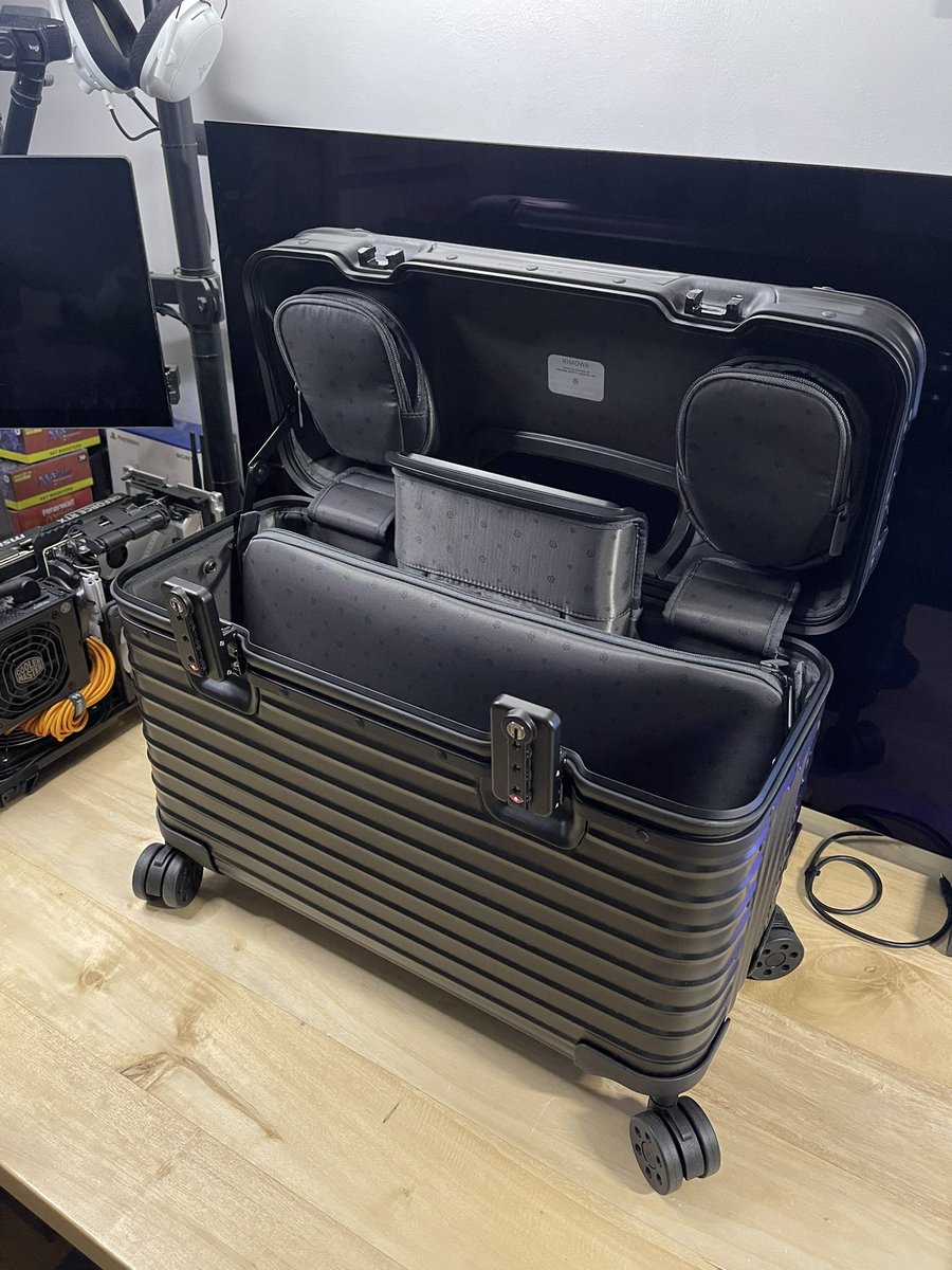 Mark / 69.vg / uwu.bet / 𓂸.com tweet media