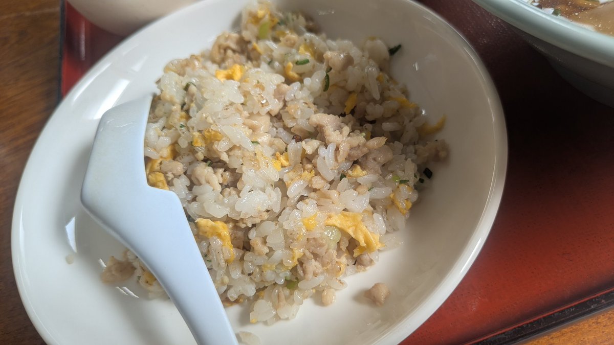 余脂松 tweet media