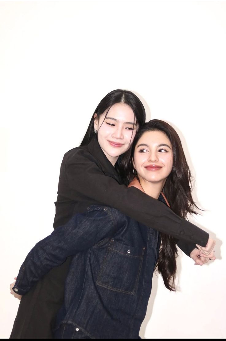 P'𝑨𝒗𝒐 | 🌷🪽 tweet media