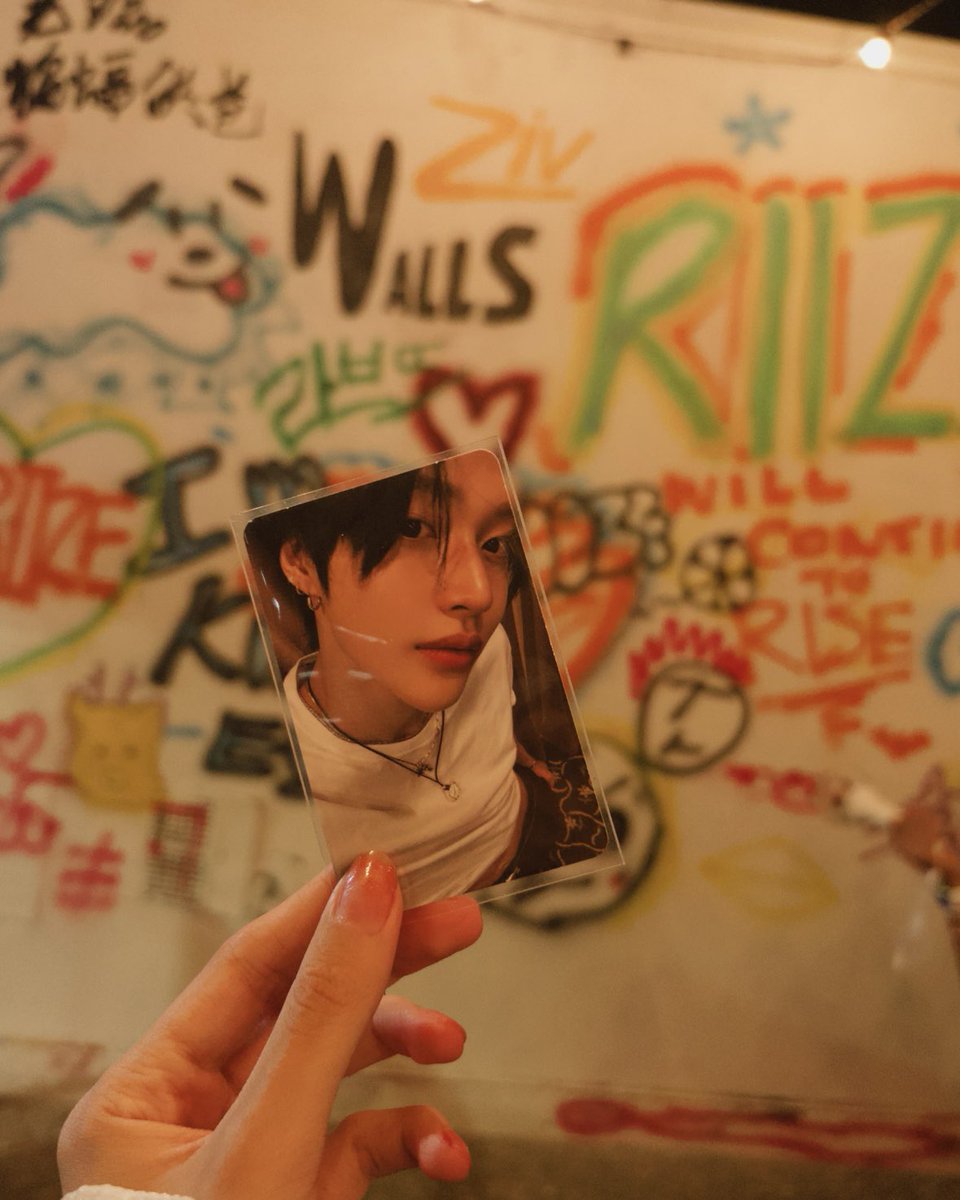 kitty VIU O RIIZE 3X tweet media