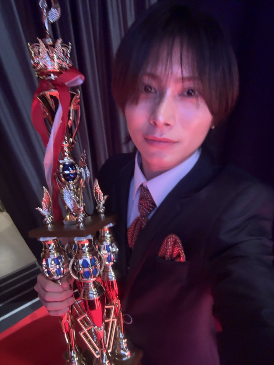 tsubugaaai's tweet photo. グランプリを獲った翌日に、アカウントを乗っ取られ、投稿を消されるというお笑いをされました。
なんなんですか、本当に。
改めて、CAMPUSBOYS2026グランプリを獲らせて頂きました。
沢山の応援本当にありがとうございました！
みんなが見せてくれた景色は、最高でした。
俳優として飛躍します🔥 https://t.co/d5Zc56Nt1t