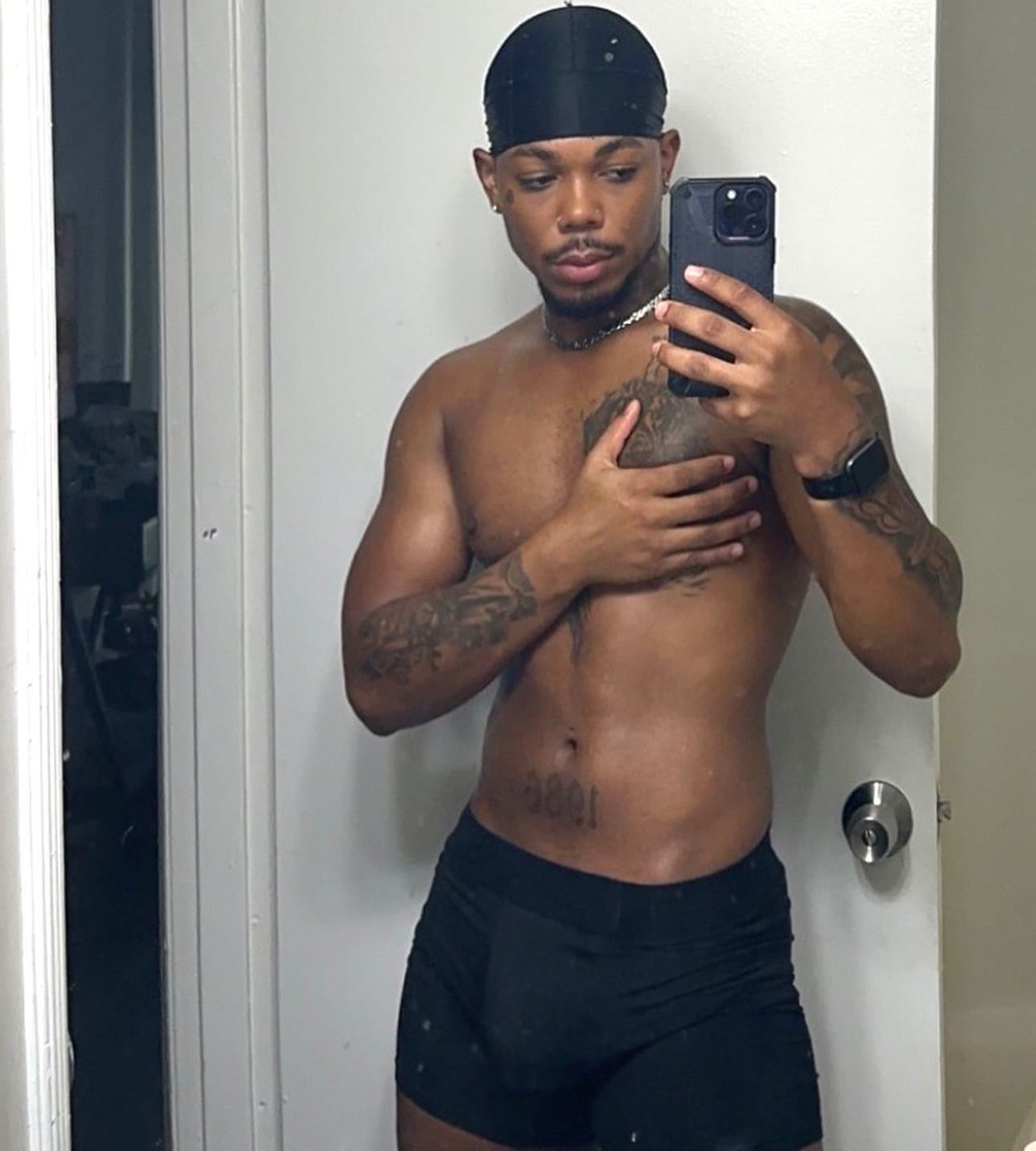 SIR CASANOVA tweet media