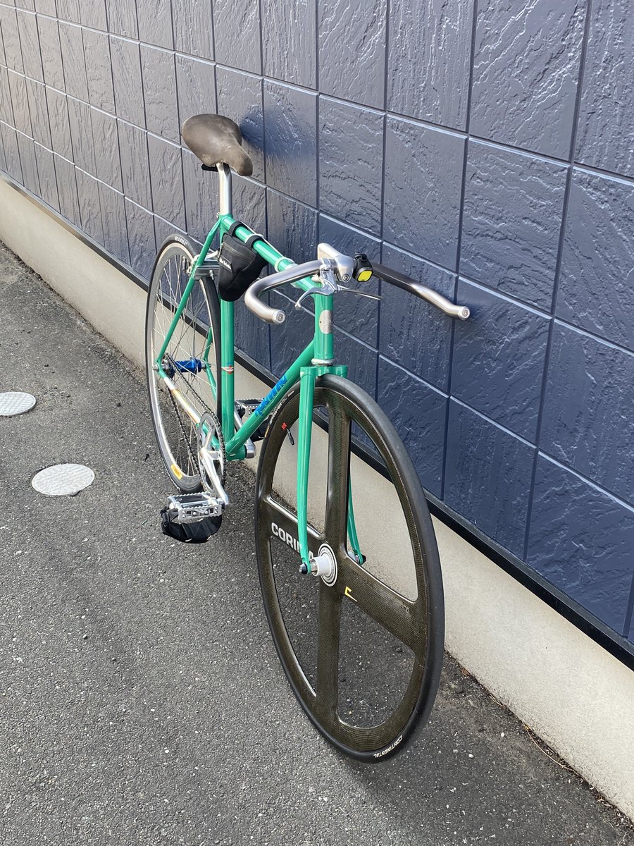 ようbot tweet media