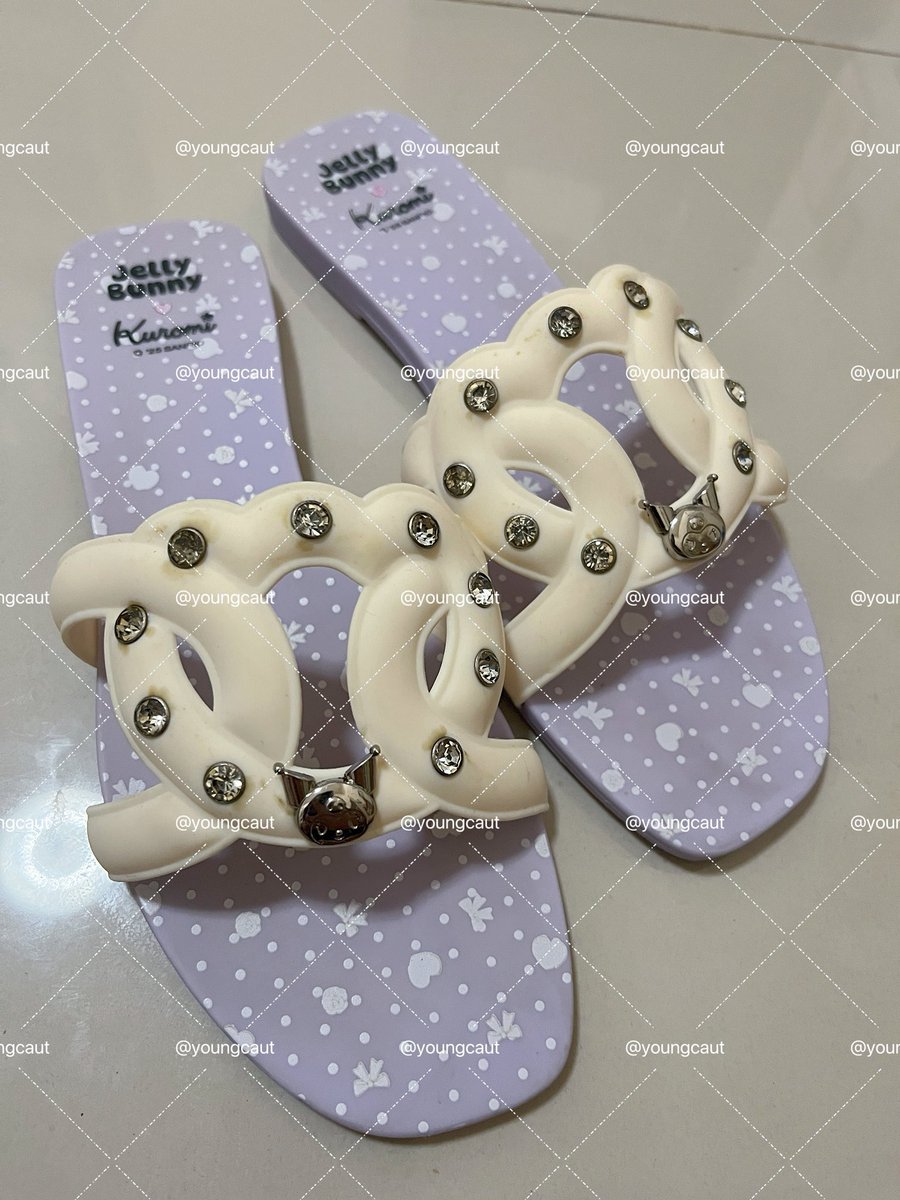 youngcaut's tweet photo. ส่งต่อ  #jellybunny แท้ 100% จาก shop 
price 290 ส่งฟรี 
𐔌՞꜆.  ̫.꜀՞𐦯 :  พร้อมโอน 250 ♡ ส่งฟรี

(มีกล่องพร้อมป้ายแท็ค ! 🧘🏻‍♀️🍀)
—-> ทักดูเพิ่มเติมได้
#ส่งต่อjellybunny #jellybunny #โล้ะตู้ #sanrio #รองเท้ามือสอง #รองเท้า #มือสอง https://t.co/d8ZLu1dPUf
