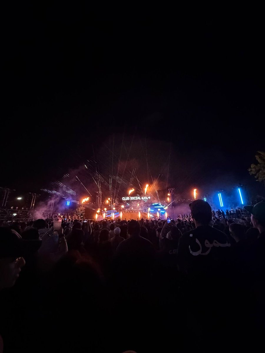 EDMmonterrey's tweet photo. La noche se encendió con Charly Jordan 🤩✨⚡️ 

Desde el inicio al final nadie dejó de bailar en el Club Social KIA en @TecatePalNorte 😎🎉 

#edm #tecate #tecatepalnorte #raver #electronicmusic https://t.co/5wuEcGDJNK