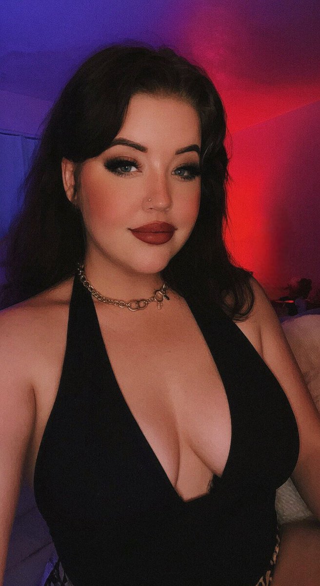 assley titsdale tweet media