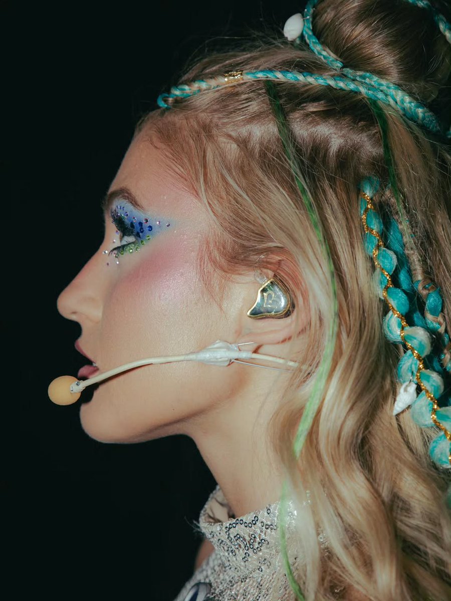 vic | ᛕᔰ tweet media