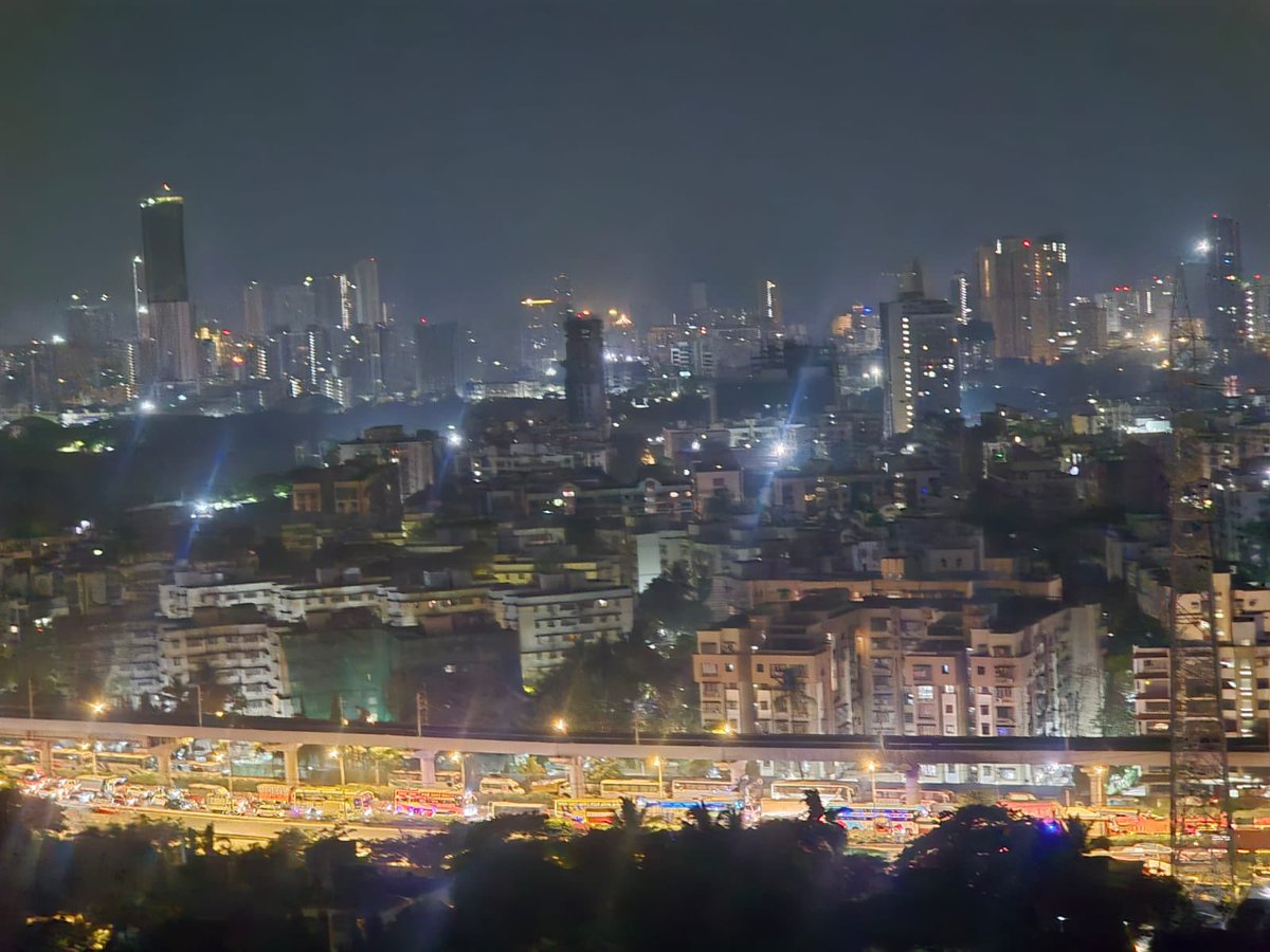 NikeMonk_'s tweet photo. What’s up with northbound #WEH near SGNP??!! Crazy traffic since very early morning 5 am onwards! #MumbaiTraffic https://t.co/crr1dRYuc2