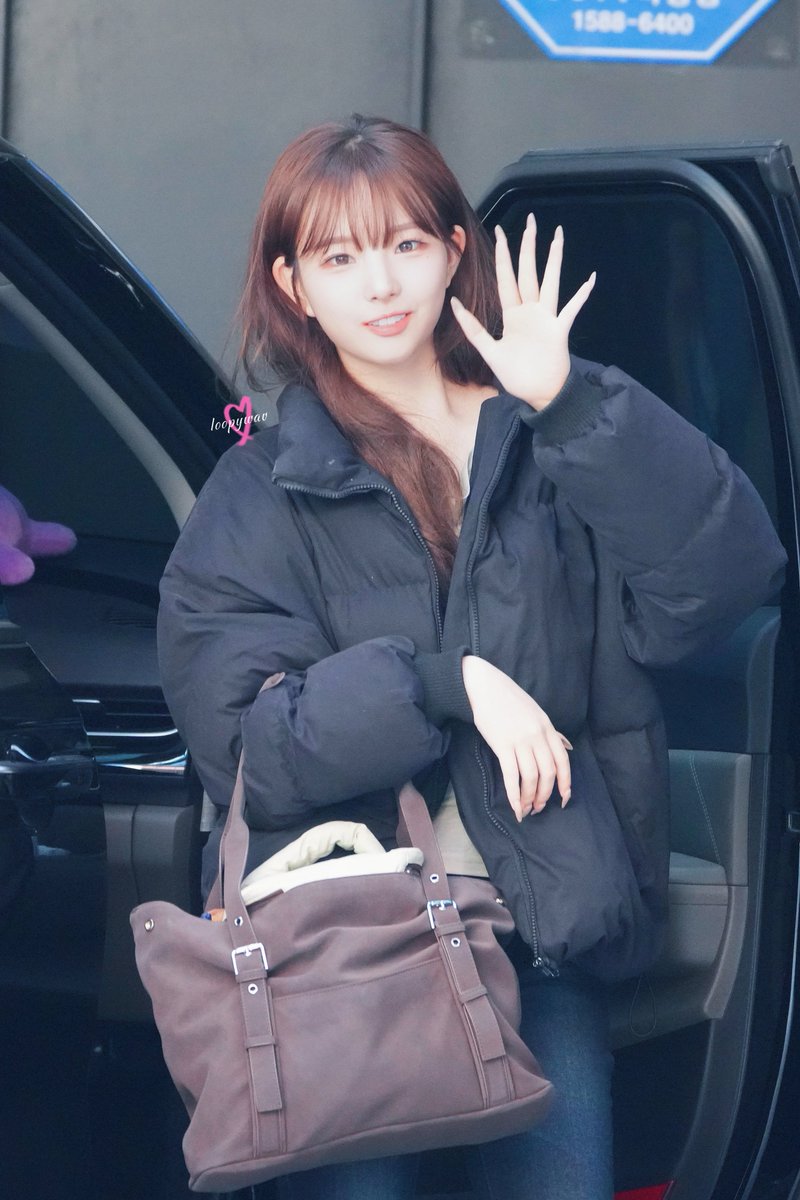 1921dotcom tweet media