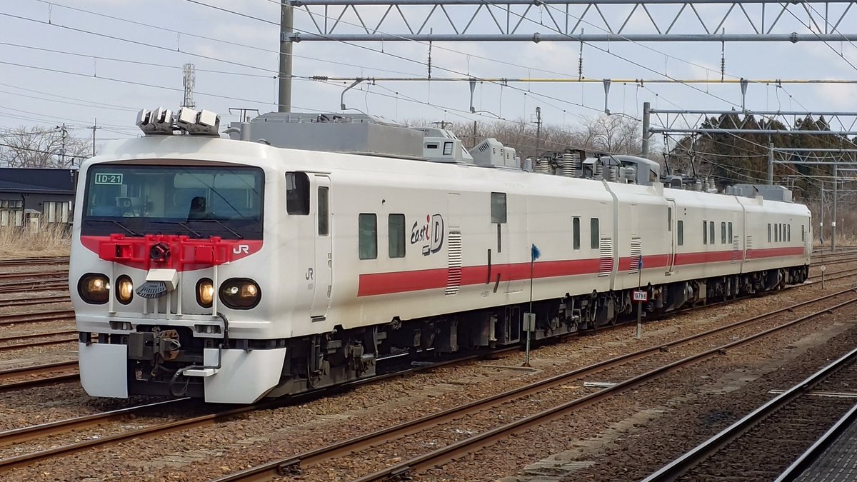 kinata1018's tweet photo. 本日、秋田〜東能代間で
キヤE193系による奥羽北線検測がありました。
先頭車の前面がこの姿になってから初めて撮影しました。 https://t.co/1YWRQsGU2e