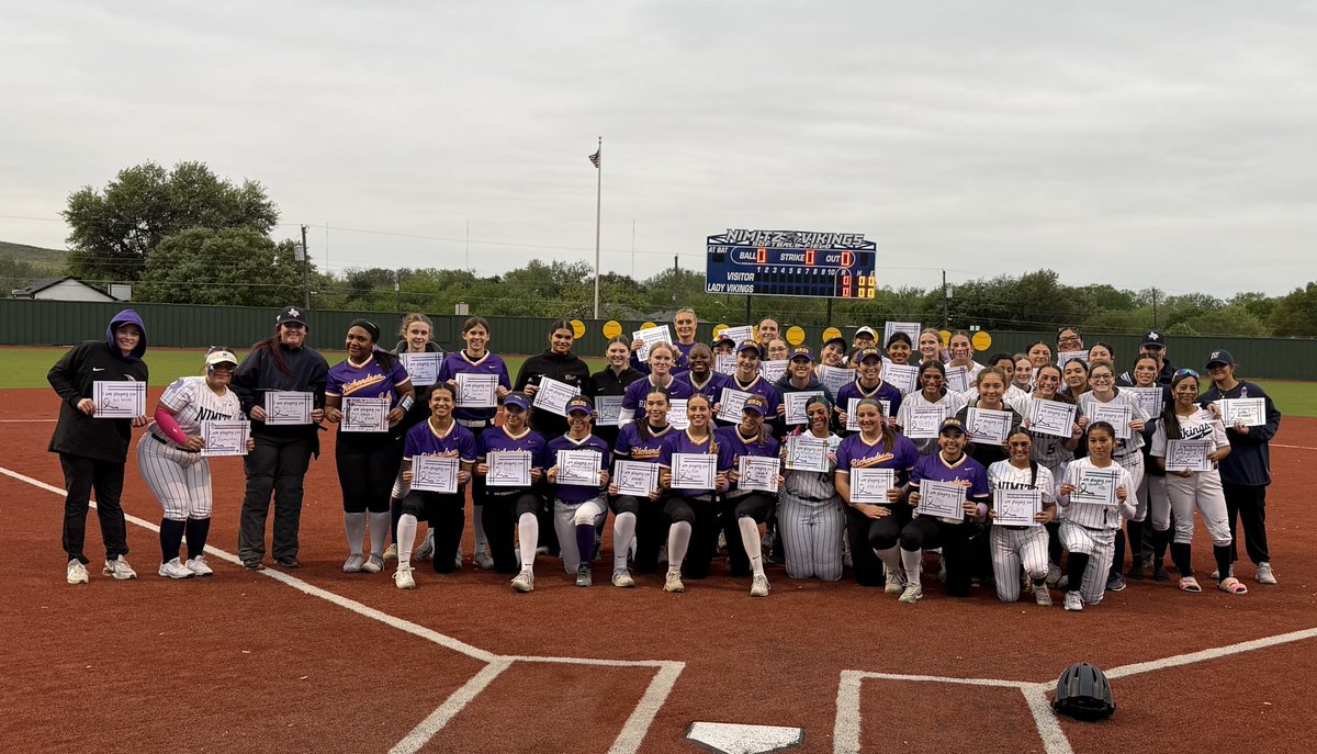 Nimitz Softball tweet media