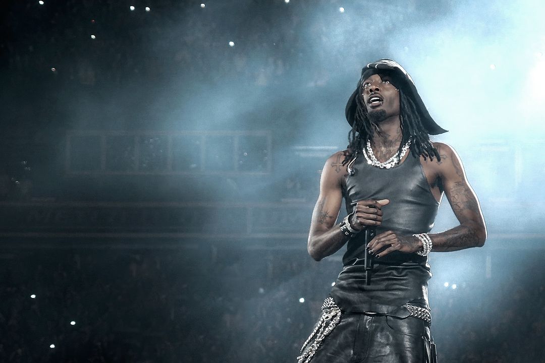 - "Eu sempre soube que Deus estava comigo.
Eu sempre soube."

Playboi Carti em Play About Mine (For Me) com Justin Bieber e Swae Lee.