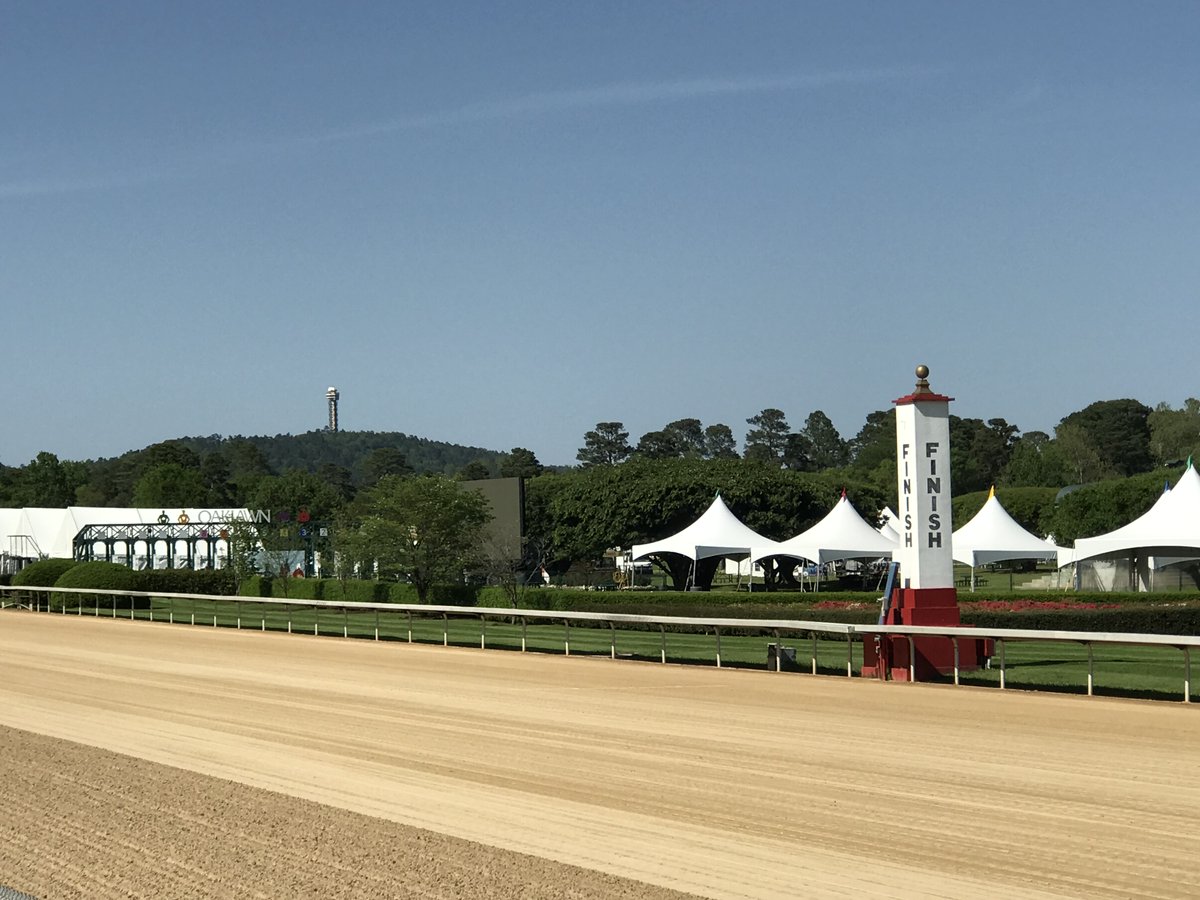 DRFRampellini's tweet image. #Arkansas Derby Day resources from Daily Racing Form's #Track Page for #Oaklawn:  drf.com/horse-racing-t…