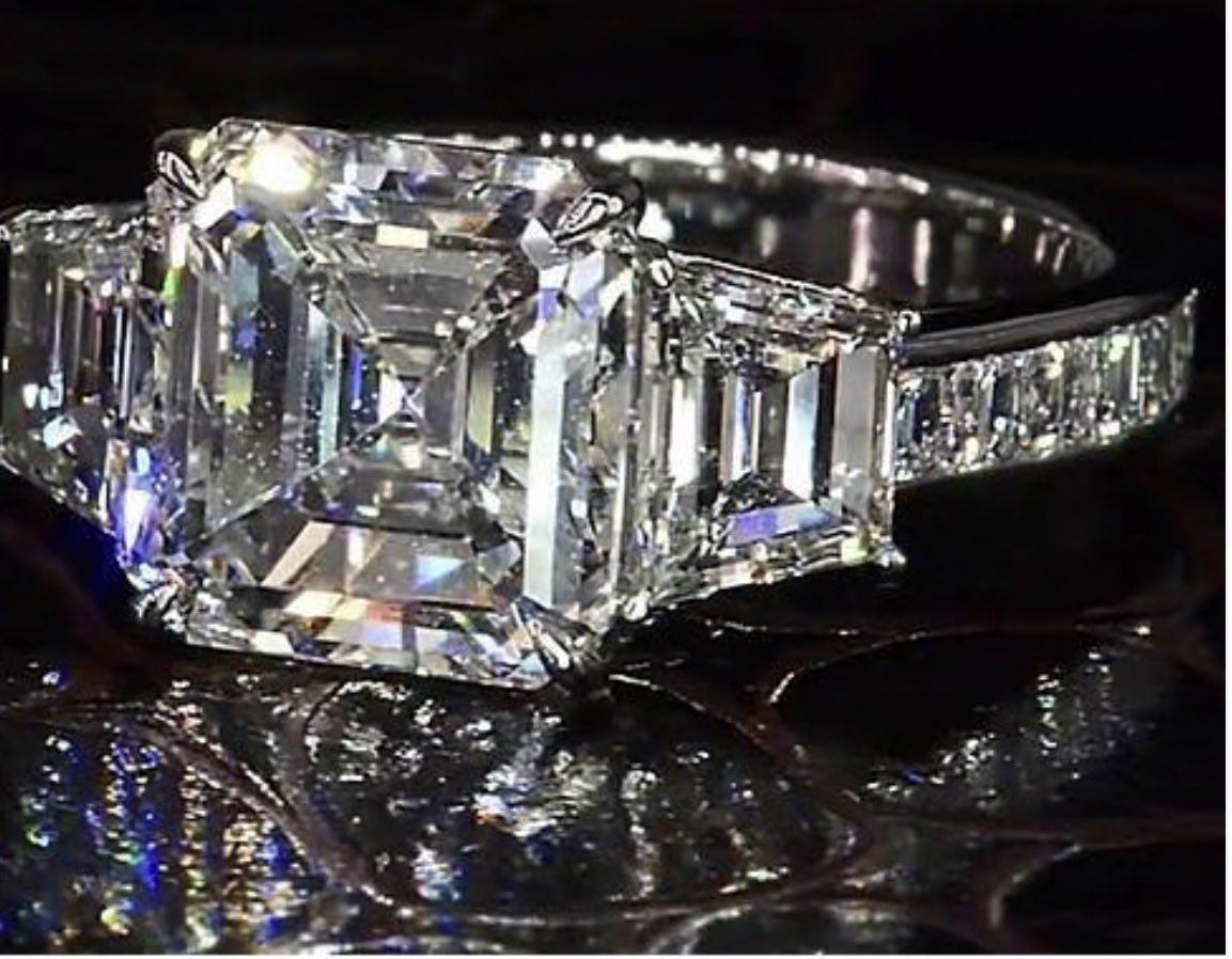 HankPankey69's tweet photo. Going to propose to my lover Kevin McGonigle what ring do you think he will like better? #TigersBaseball #ROTY https://t.co/xopykcbKhB
