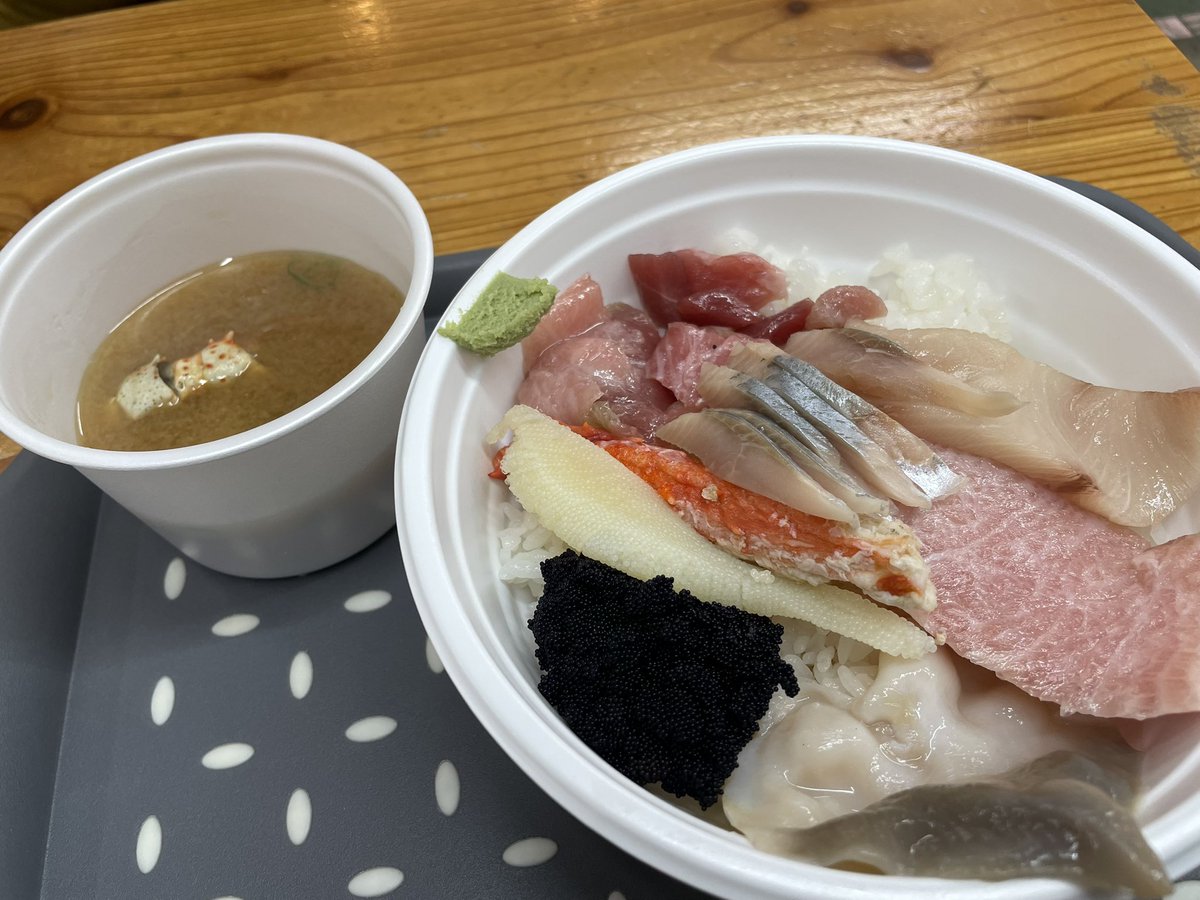 ホリリン tweet media