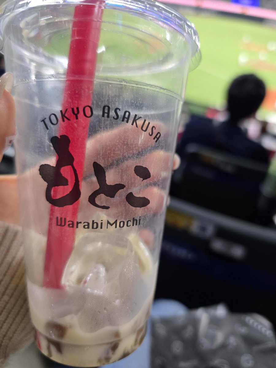 nicol𓅸 tweet media