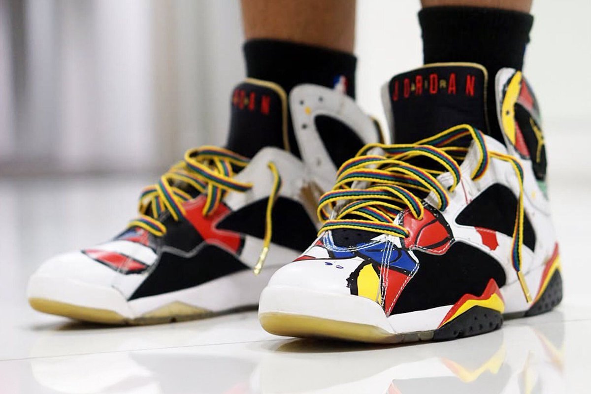 SneakerAlert tweet media