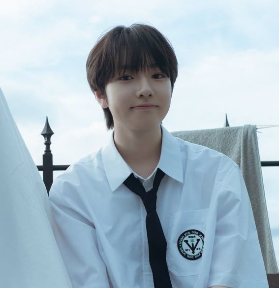 ⪩. .⪨ tweet media