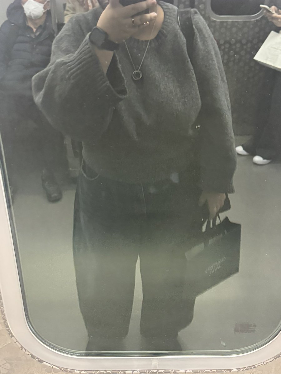 메인트 로브 tweet media