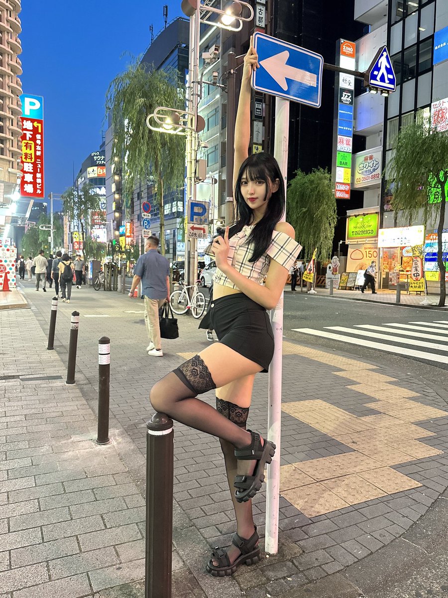 Out Of Context Japan tweet media