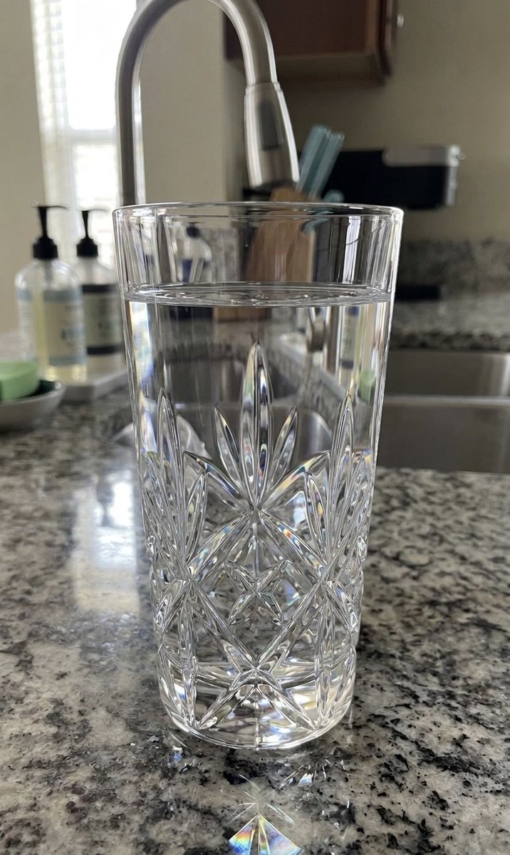 product_mom's tweet image. Gifted by @aquasana this advanced filtration system helps reduce contaminants in your water. Simple DIY setup. It Reduces 78 contaminants from your daily consumption of water. #aquasana #freshwater #healthyhydration #freshwatereveryday #gifted