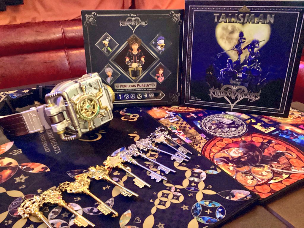 🍀本日も555オープンしました🍀
🎲16時までは👑キングダムハーツボードゲーム交流会と夜営業は20時スタートでボドゲ酒場です🍀
🍻本日もサービス満載でぜひご来店をお待ちしています👑
#秋葉原 #湯島 
#ボードゲーム #ボドゲ
#キングダムハーツ
#コンセプトアニソンバー555