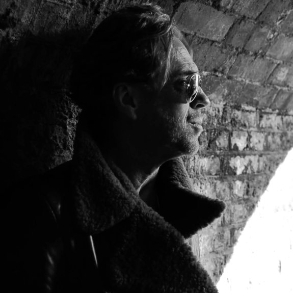 Fan Fun Damian Lewis tweet media