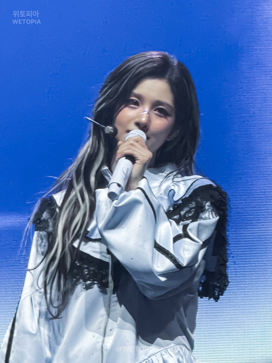wetopia323's tweet photo. 260326♡
#NMIXX #엔믹스 
#SULLYOON #설윤
#ZEROFRONTIER
#NMIXX_ZEROFRONTIER
#NMIXX_ZEROFRONTIER_LONDON
#NMIXX_WORLDTOUR_ZEROFRONTIER https://t.co/0tcy0DiZXN
