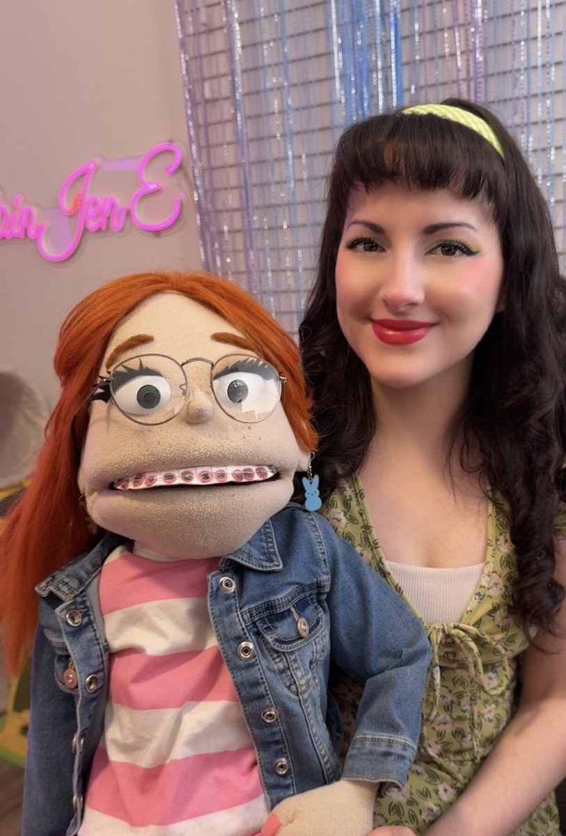 CaptainJen_E tweet media