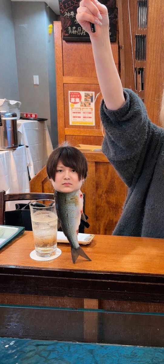 なななな tweet media